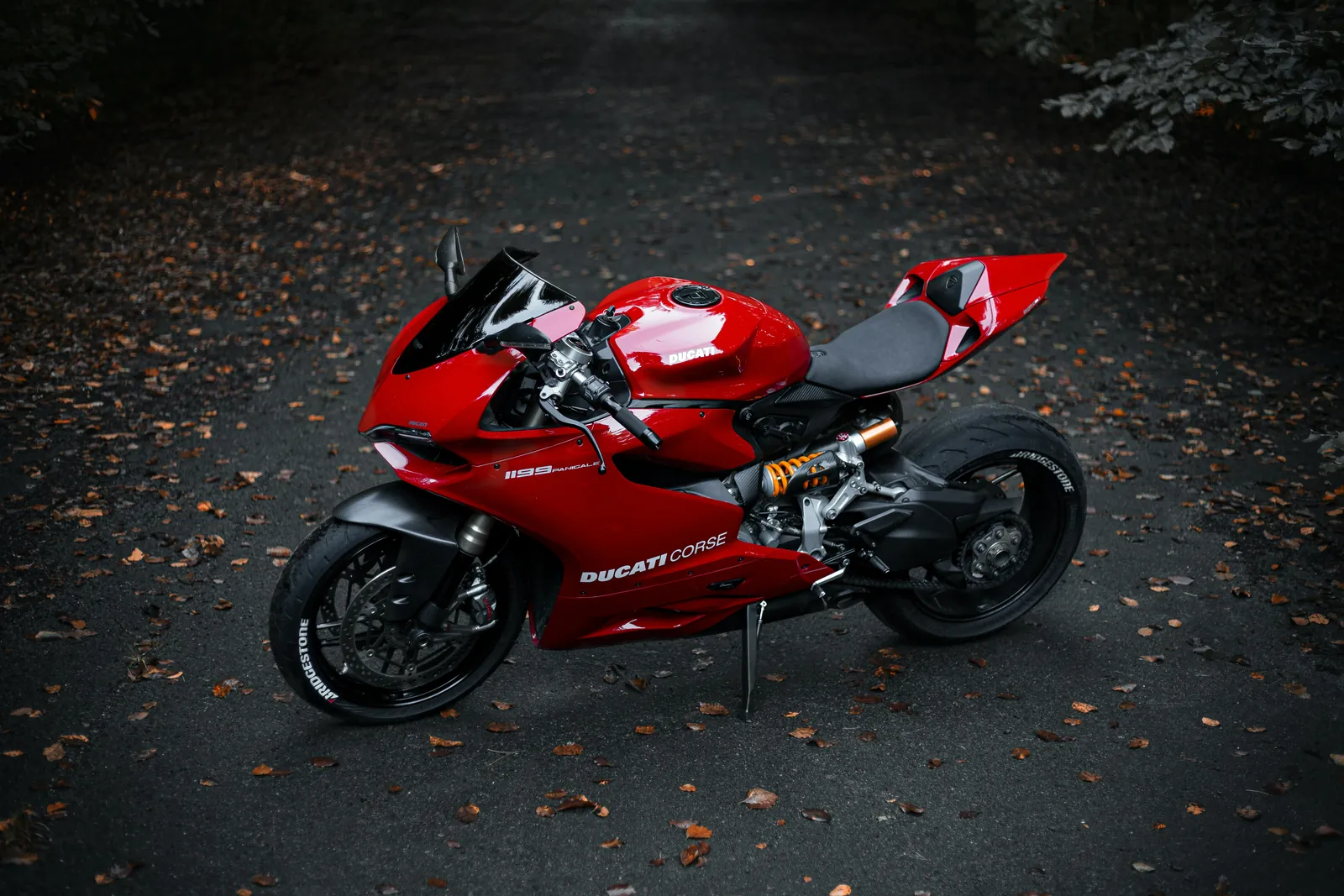 SIZZAPP GPS tracker for a motorcycle